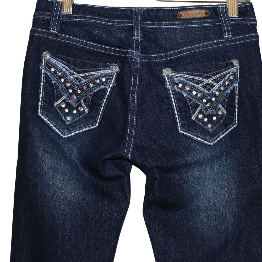 Puzzle Womens jeans skinny dark wash low rise blue stud detail on pockets 1/2